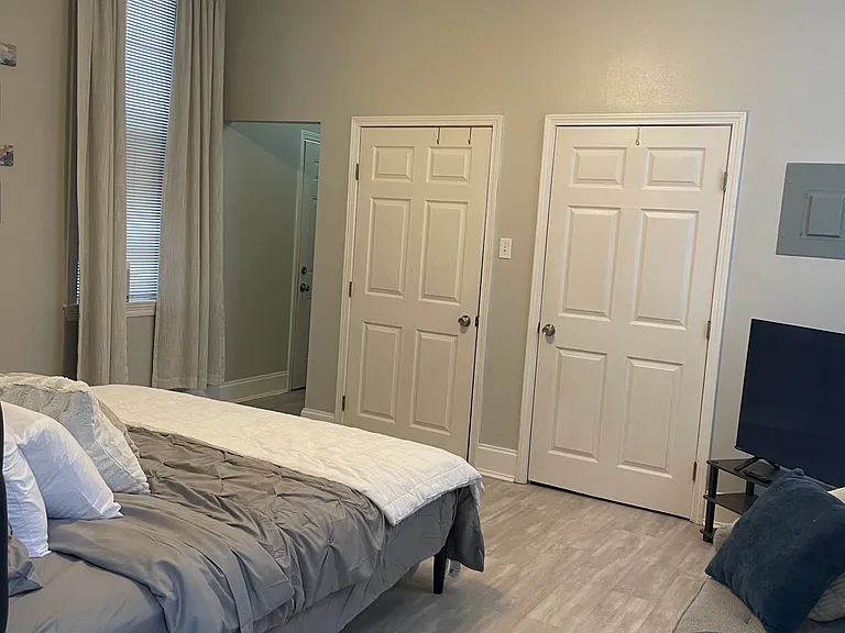 1215 Josephine St #13 — Photo 3