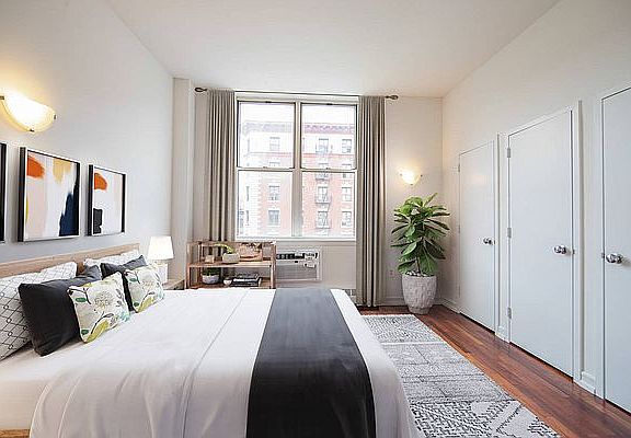 2nd image of 191 Saint Nicholas Ave #2DD