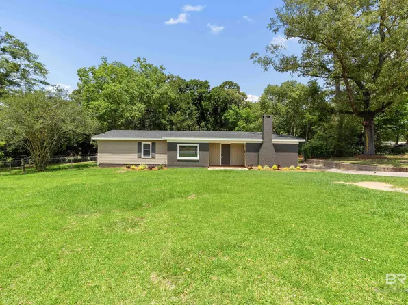 1620 Orchard Dr W, Mobile, AL 36618