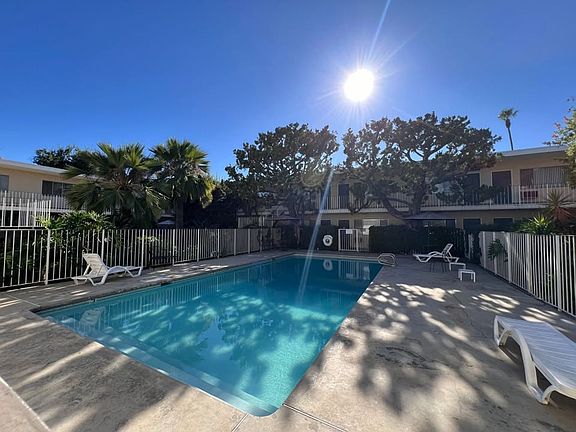 5th image of 14024 Oxnard St APT 40