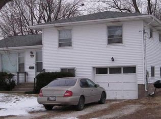 867 S Whitesboro St, Galesburg, IL 61401