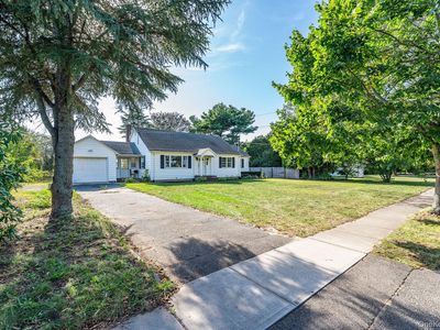 585 Peconic Lane, Peconic, NY, 11958