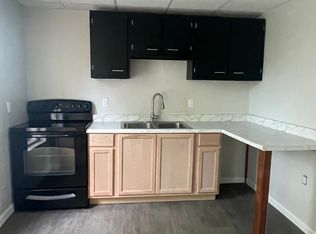 10 Mangam St APT 3R, Cohoes, NY 12047