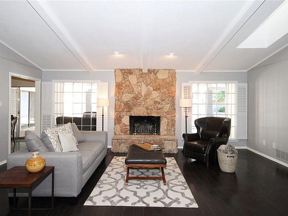 4th image of 3427 Longmeade Dr