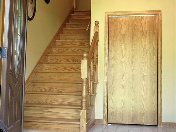 2nd image of 319 Aspen Dr