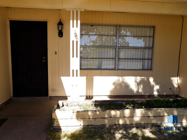 4624 Swan Dr — Photo 40