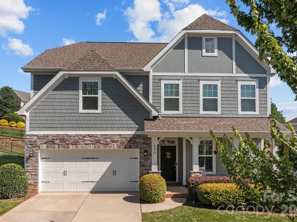 205 Church St, Stanley, NC 28101