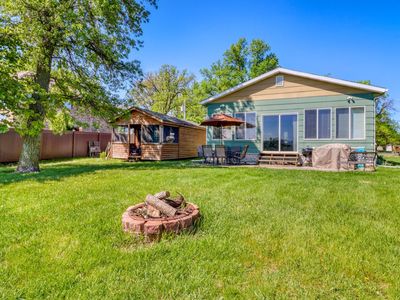25934 Brolin Beach Rd, Detroit Lakes, MN, 56501