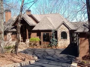 912 McElroy Mountain Dr, Jasper, GA 30143