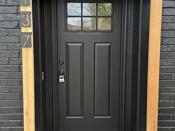 5th image of 137 Valencia Dr