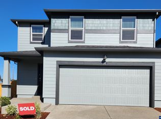 282 Greencrest St NE, Salem, OR 97301