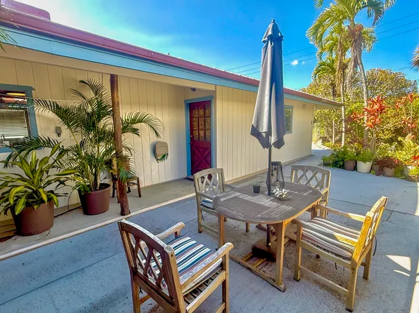 94-1726 Wakea Ave, Naalehu, HI 96772