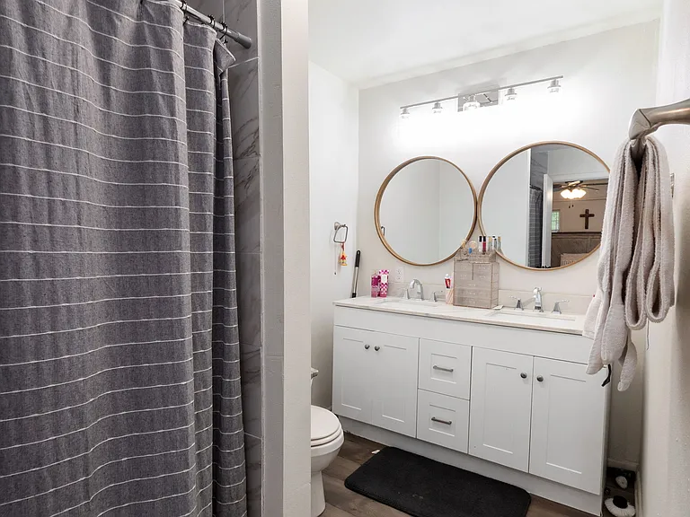 1406 Russell Ave — Photo 15