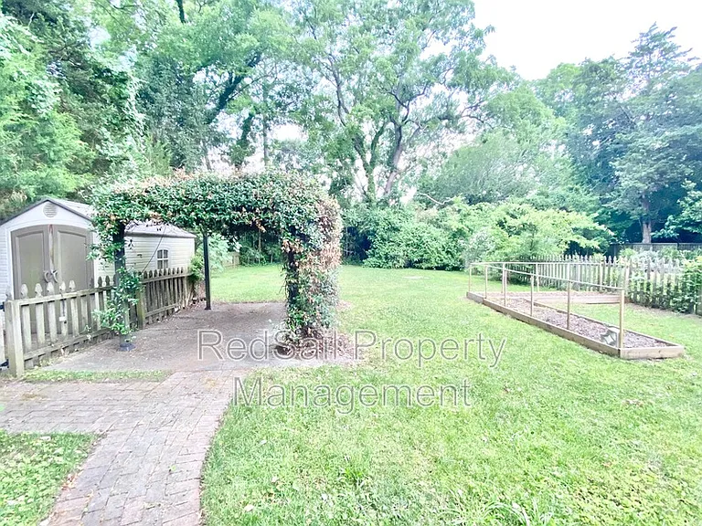 53 Shenandoah Rd — Photo 20