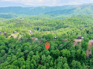 2733 Red Sky Dr, Sevierville, TN 37862