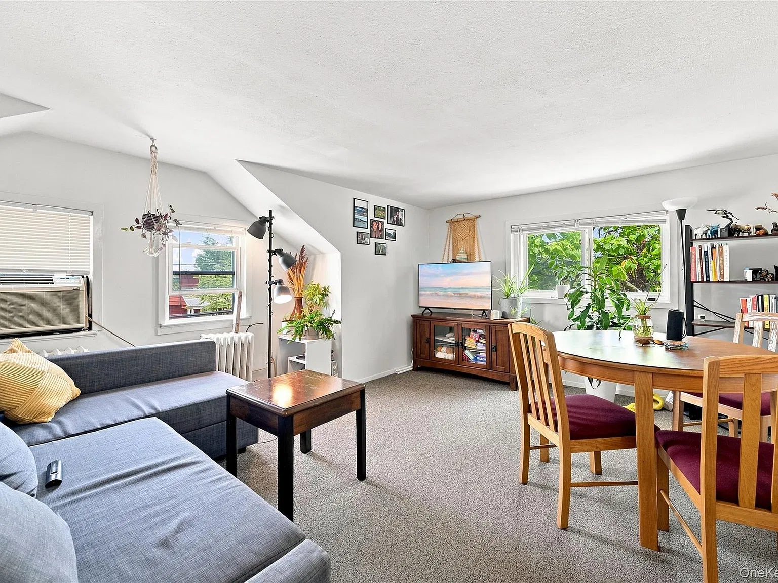 1 bed, 1.0 bath, 613 sqft, $1,900 — Photo 2