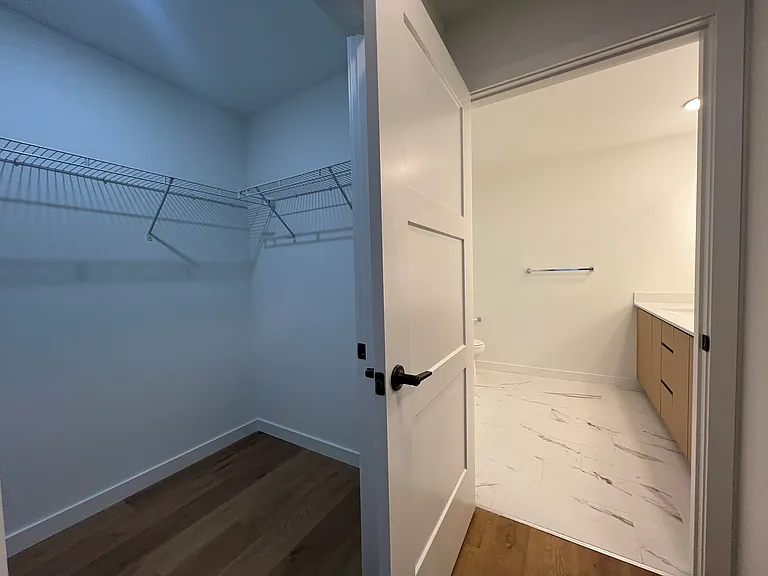 1652 NE 124th St #201 — Photo 18
