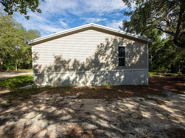 7463 Lilly Ct — Photo 3