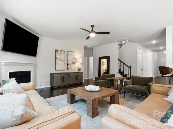 9815 Caledenia Dr, Huntersville, NC 28078
