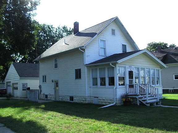 2nd image of 320 N 9th St
