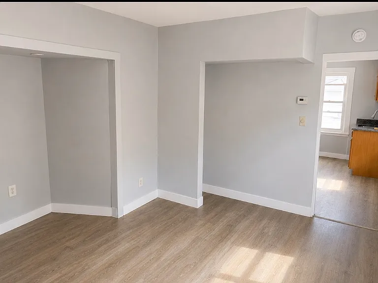 2 Chase Ave #1L — Photo 4