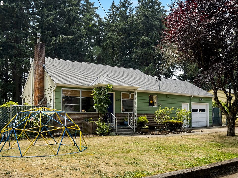 1st image of 13704 SE Salmon St