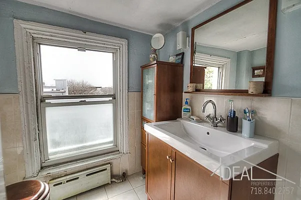 Rented by Ideal Properties Group | media 26