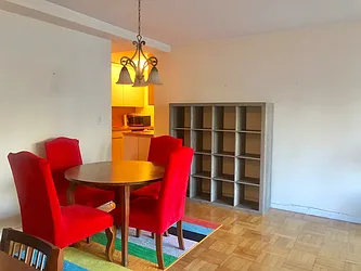 Rented by R New York