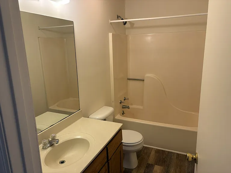 3893 Parks Rd #K — Photo 3