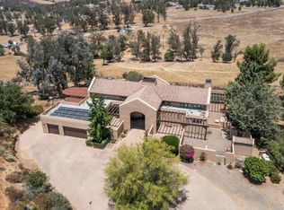 25106 Oakana Rd, Ramona, CA 92065