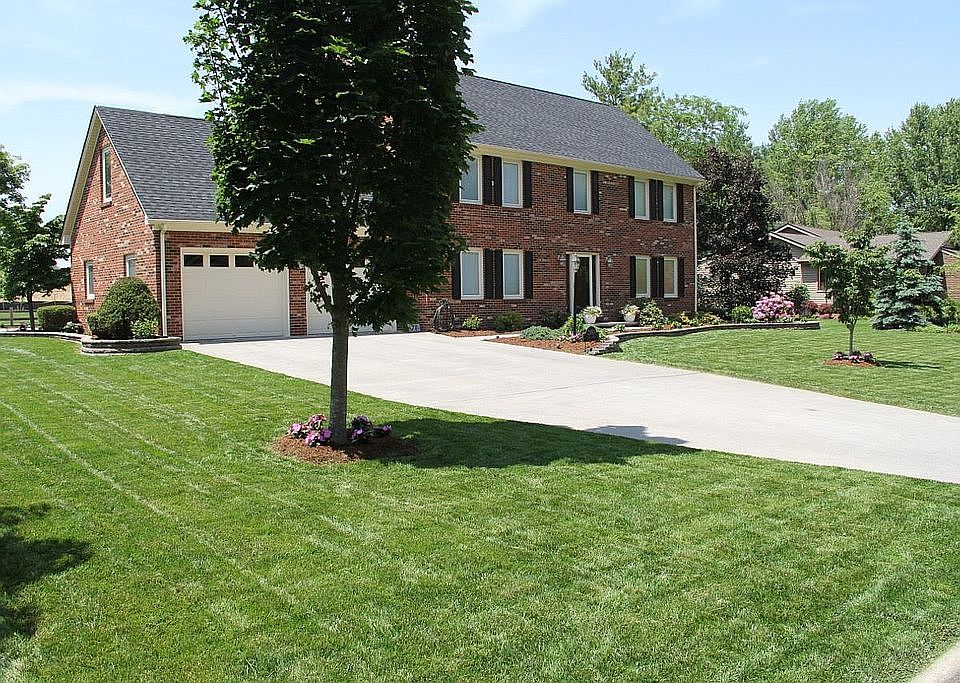 1st image of 2900 Tall Oaks Dr
