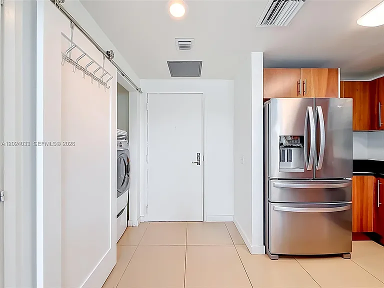 300 S Biscayne Blvd #L-1016 — Photo 2
