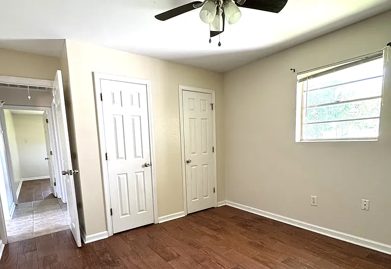 208 W Genie St — Photo 4