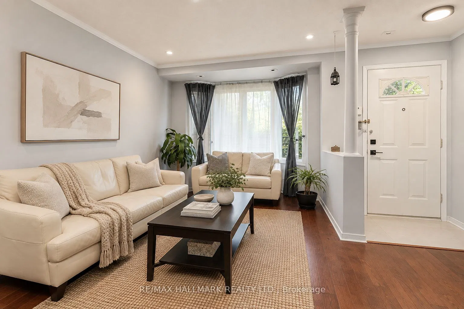 3 bed, $3,150 — Photo 2