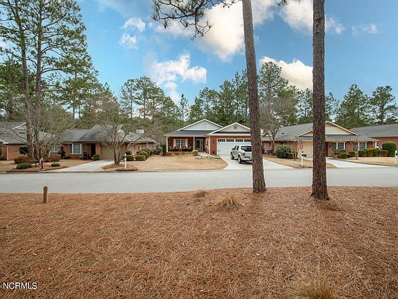 4th image of 370 Pinehurst Trace Drive
