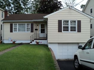 73 Ozone Ave, Cedar Grove, NJ 07009