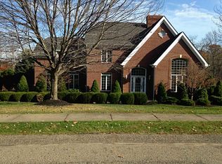 4010 W Grove Way, Gibsonia, PA 15044