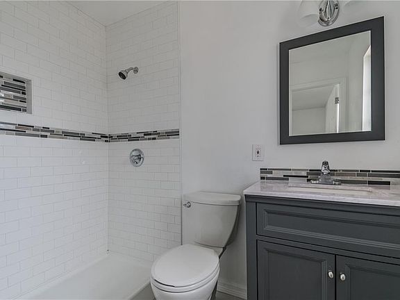 5th image of 2238 E 109th Ave