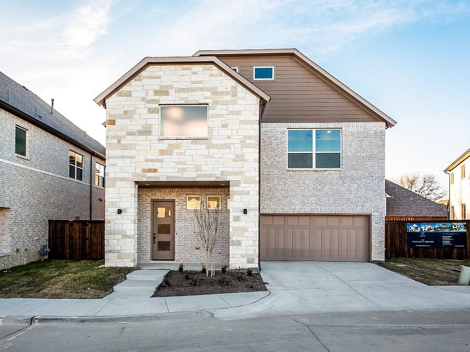 1st image of 912 Banyan Tree Ln
