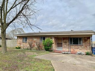 525 Belehr Dr, West Memphis, AR 72301
