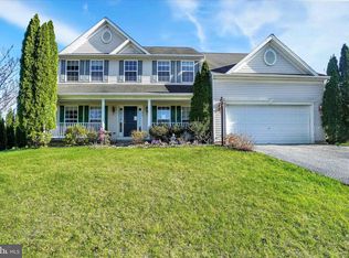 650 Clydesdale Dr, York, PA 17402