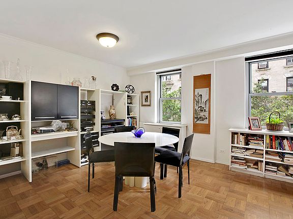 3rd image of 55 E 87th St APT 4G
