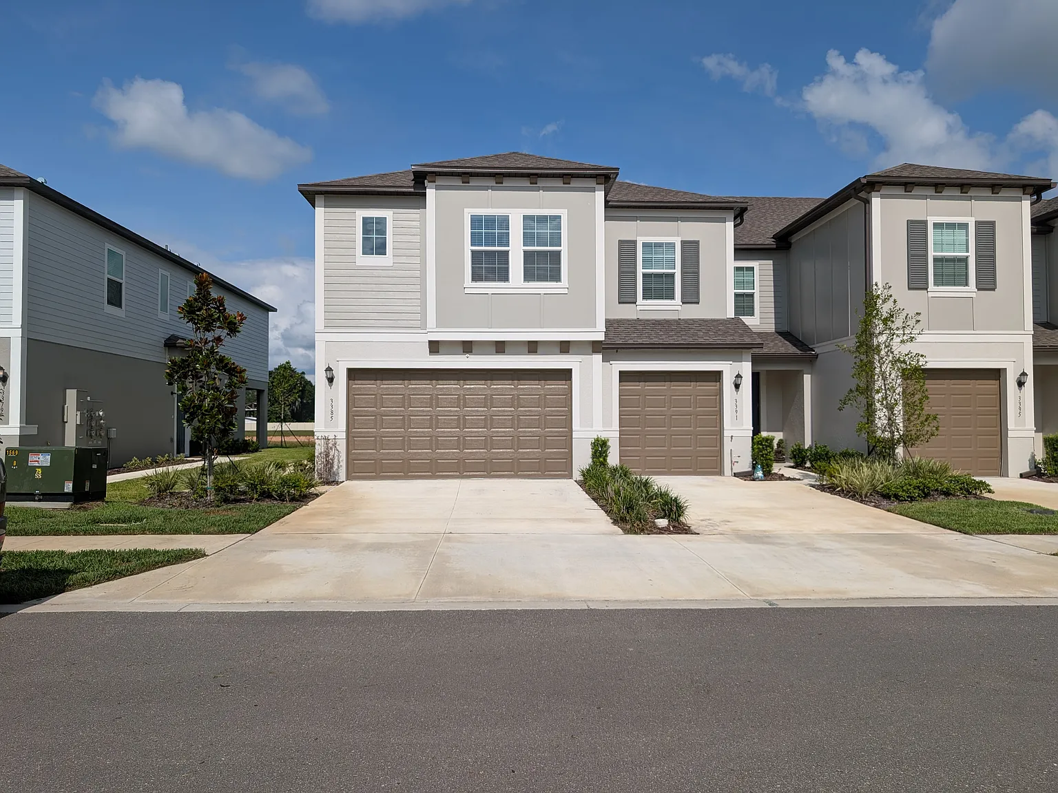 3 Bedroom Townhome in Zephyrhills — Photo 2