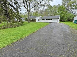 388 Hemingway Dr, Rochester, NY 14620