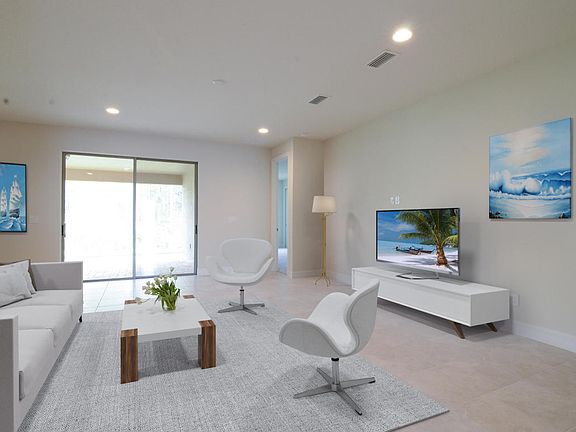2nd image of 550 Los Caminos St