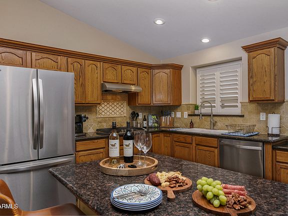 4th image of 131 W PASTURE CANYON Drive