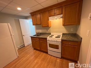 18 Arcadia St #A, Woburn, MA 01801