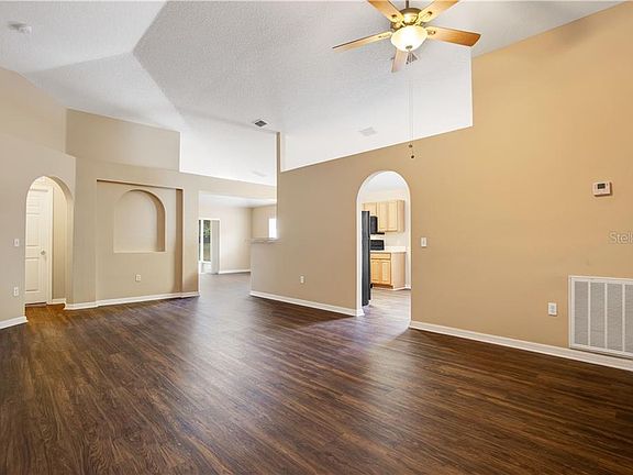 2nd image of 315 Flint St