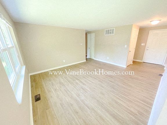 2nd image of 10204 E Nassau Ln