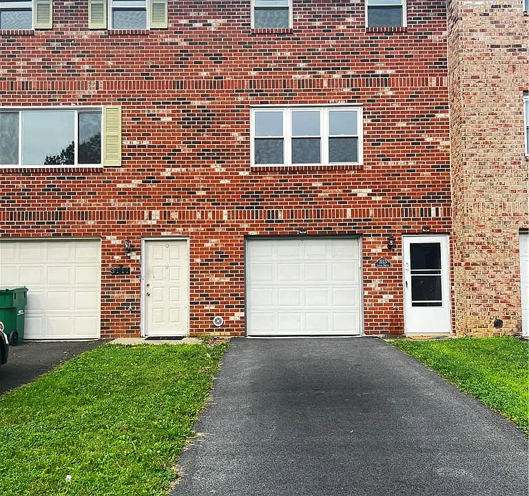 3113 Lucas Dr